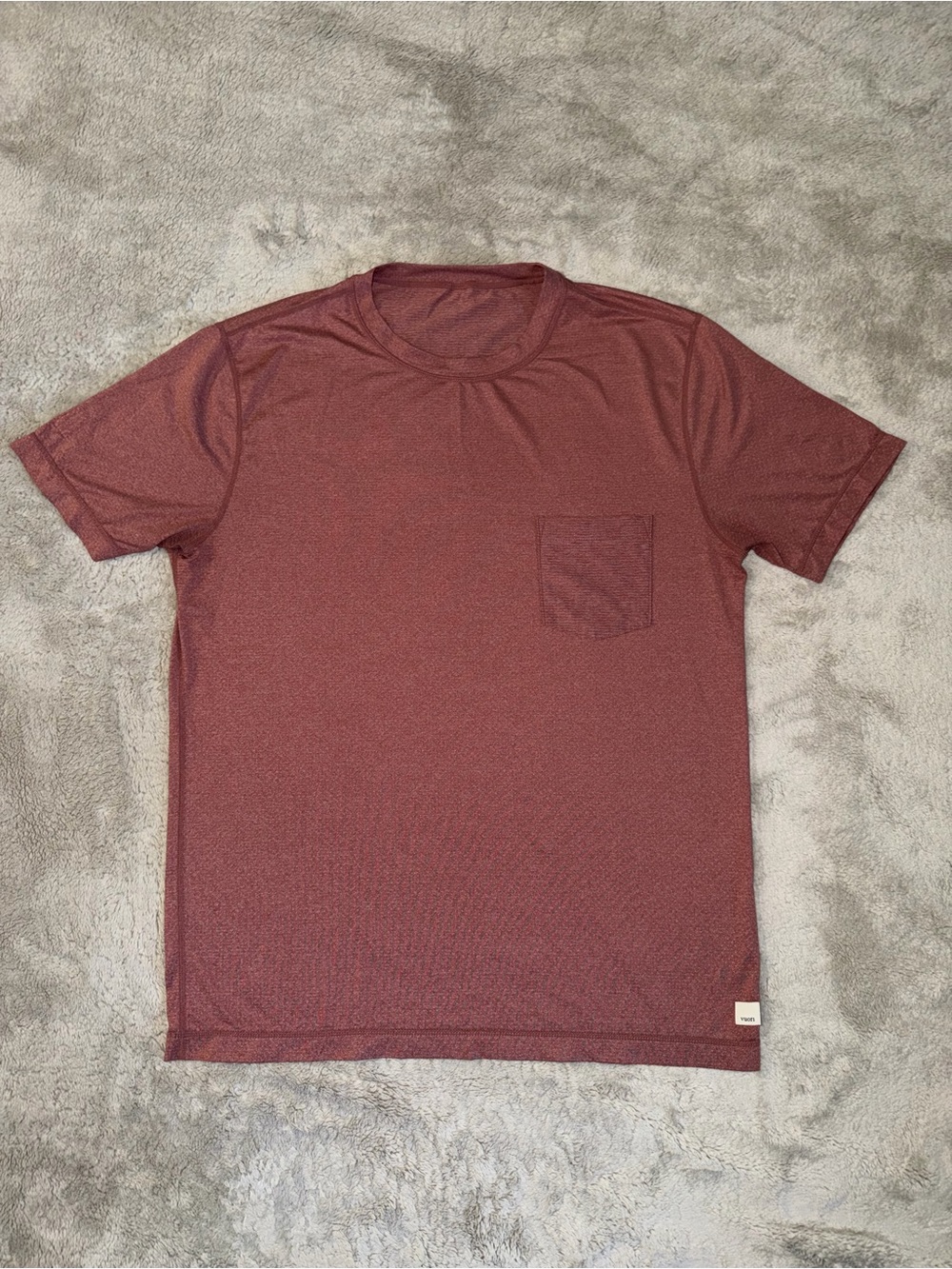 Vuori Tradewind Shirt Men’s M Red Short Sleeve Performance Pocket Tee Stretch